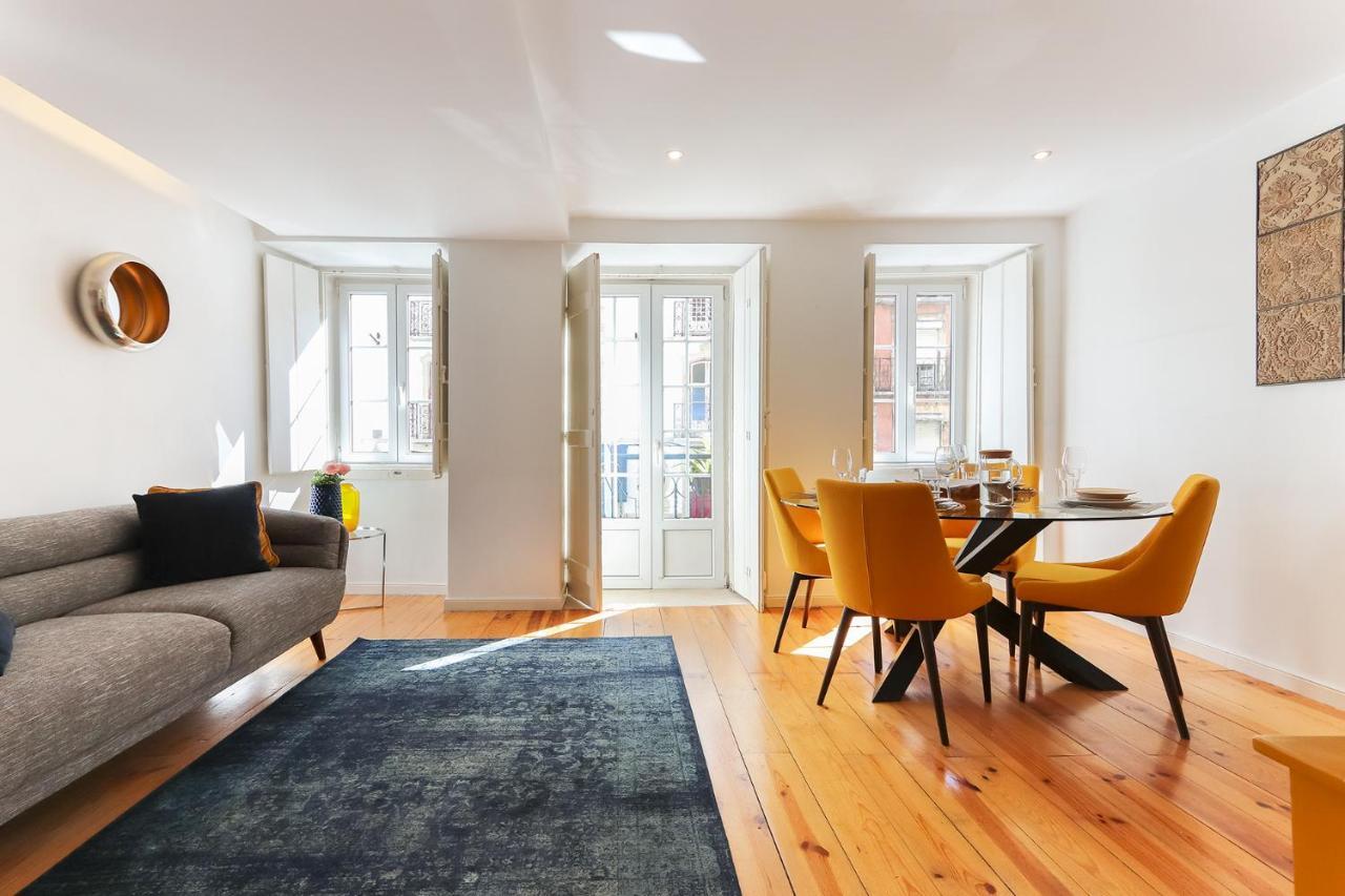 Charming And Stylish Downtown Apt In XIX Century Building Lisboa المظهر الخارجي الصورة