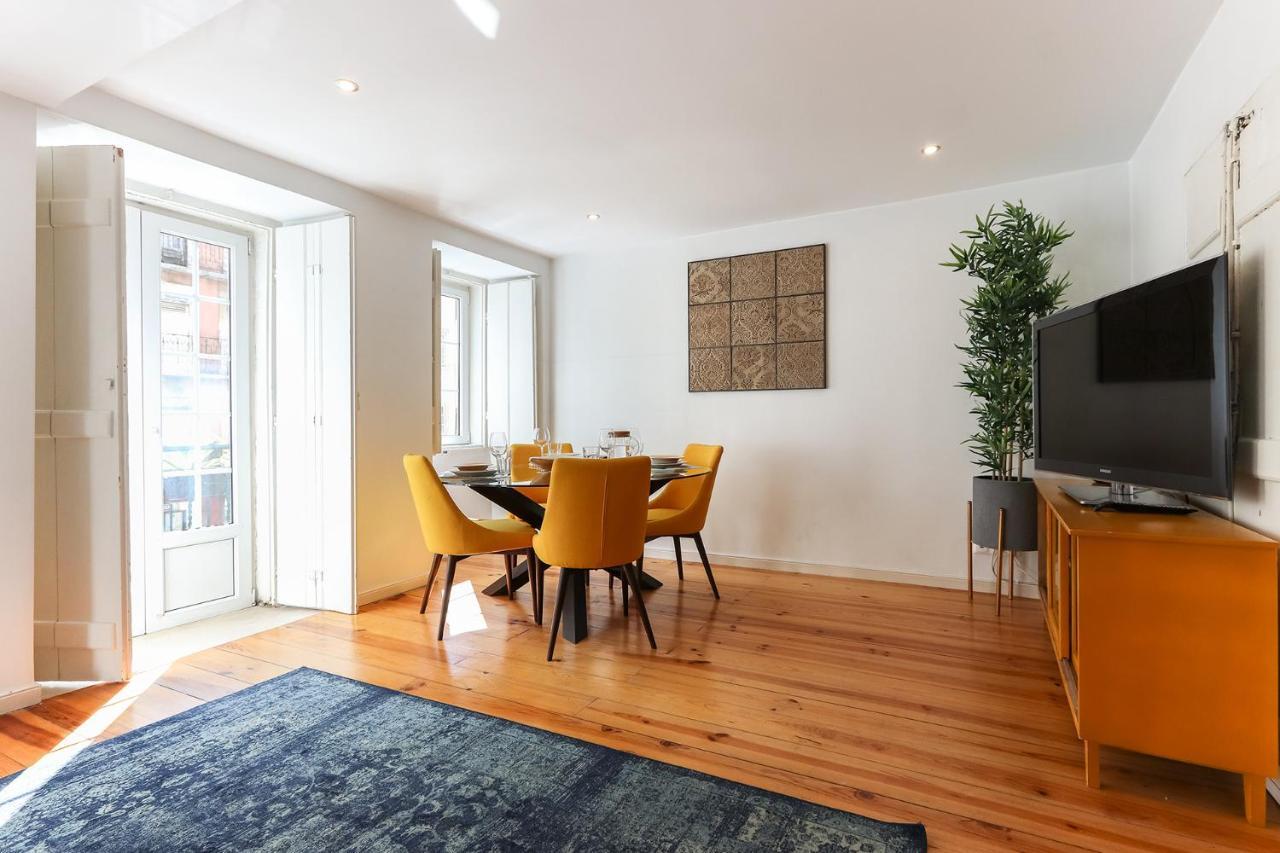 Charming And Stylish Downtown Apt In XIX Century Building Lisboa المظهر الخارجي الصورة